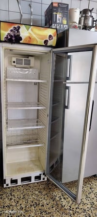 عارضه للبيع حيل نضيفه السعر ٢٣٠ وبيها مجال شراي اتصل عل رقم 0775996551...