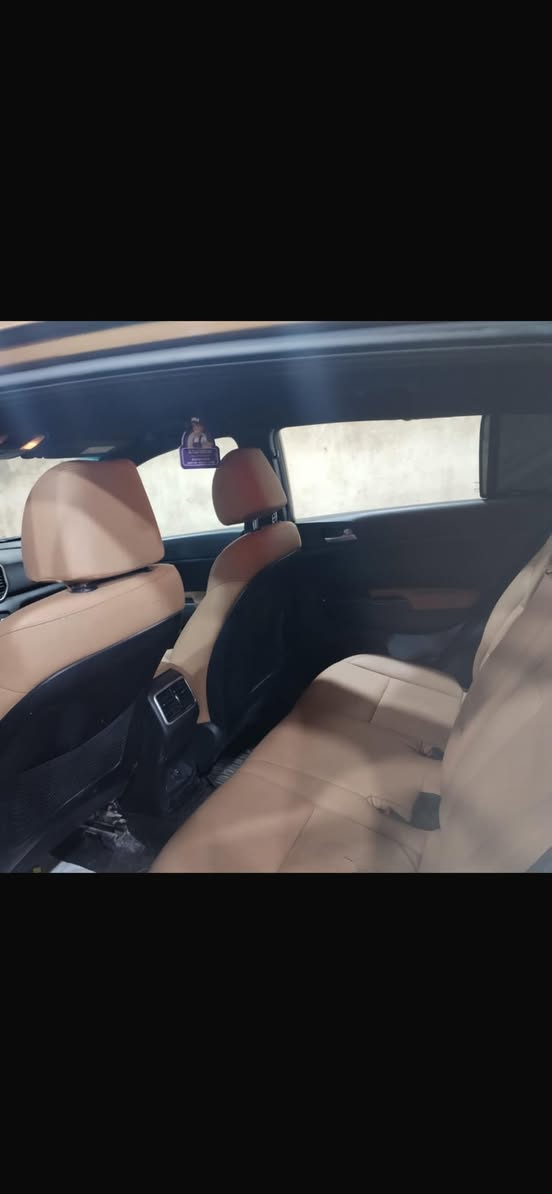 كيا سبورتج واراد امريكي
مديل 2021 رقم سليمانيه بسمي تحويل مباشر 
موصفات  S 
حادث السياره جاملغ وبنيد 
بلعراق نطخ جاملغ وباب وبدلتهن وقديمات موجودات 
السياره جديده ماشيه 80 الف 
مكاني بغداد 
السعر 155 وبي مجال ***********
