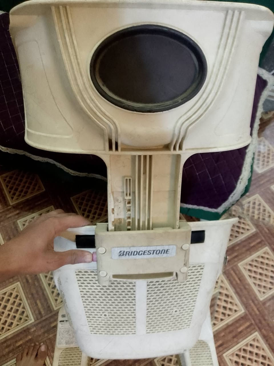 سلام عليكم كرسي برجستون مال تكسي للبيع مختم الاصلي مال حاويه شرط مكاني بغداد العبيدي ***********
