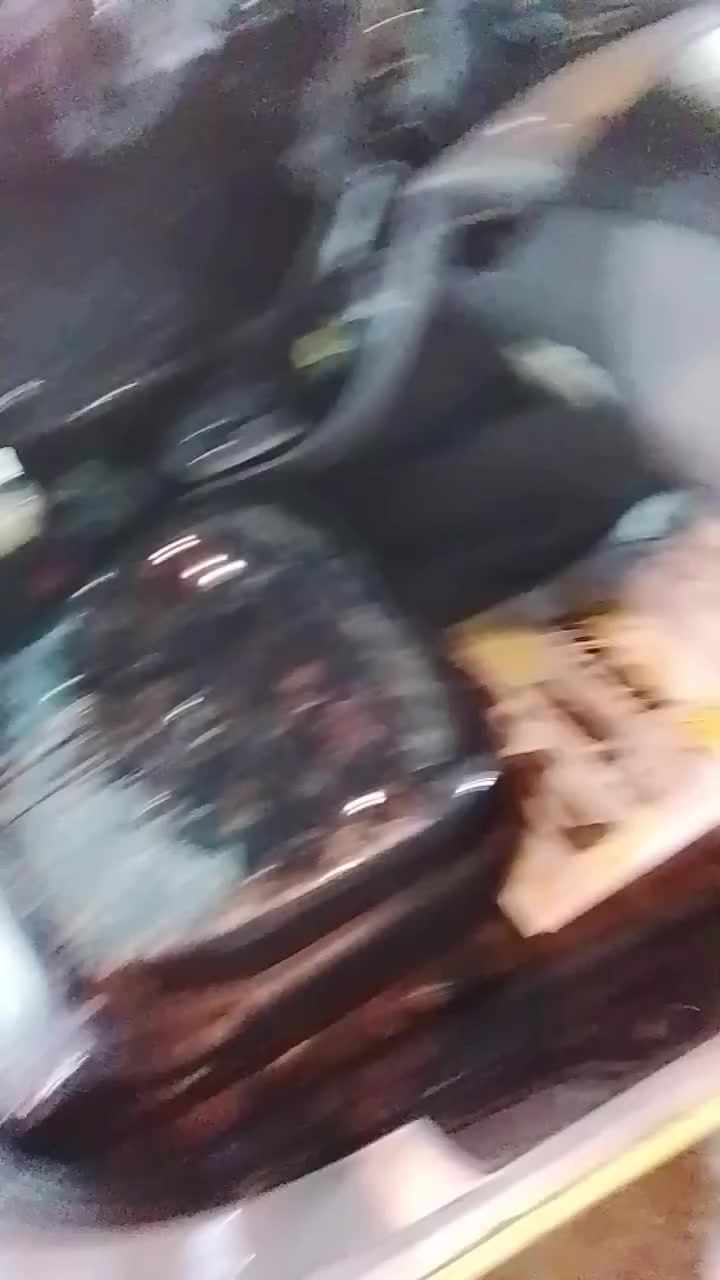 سلام عليكم النترا للبيع وارد مريكي حادث جملغ السعر 88 العنوان بغداد حي ور الرقم ***********
