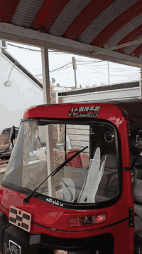 شباب تكتك البيع موديل ١٨ كفاله عامه باقي لاستفسار على هذا رقم ٠٧٧٣٦٦٩١...