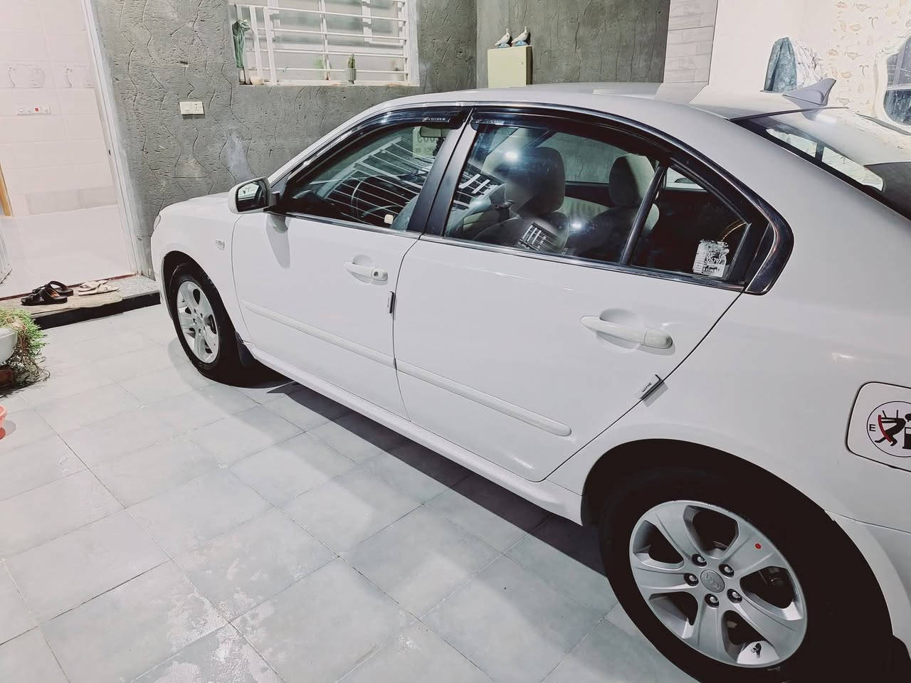 السلام عليكم وبتما خليجي ٢٠٠٩ سيارة مكفوله كفاله عامه
رقم اربيل دولي بسمي تريد تحويل تريد وكاله وصاعده هزه 
سياره نظيفيه بمعنى كلمه  
جرس 🔔 انذار على ١٢٠
سنترلك على ل ٤٠ تقفل سياره
تخم تاير جديد 
باتري جديد 
مكينه وكير مكفولات 
السعر ١٤٠ وبيها مجال 
مكاني بغداد المحموديه 
الاتصال ***********
***********
