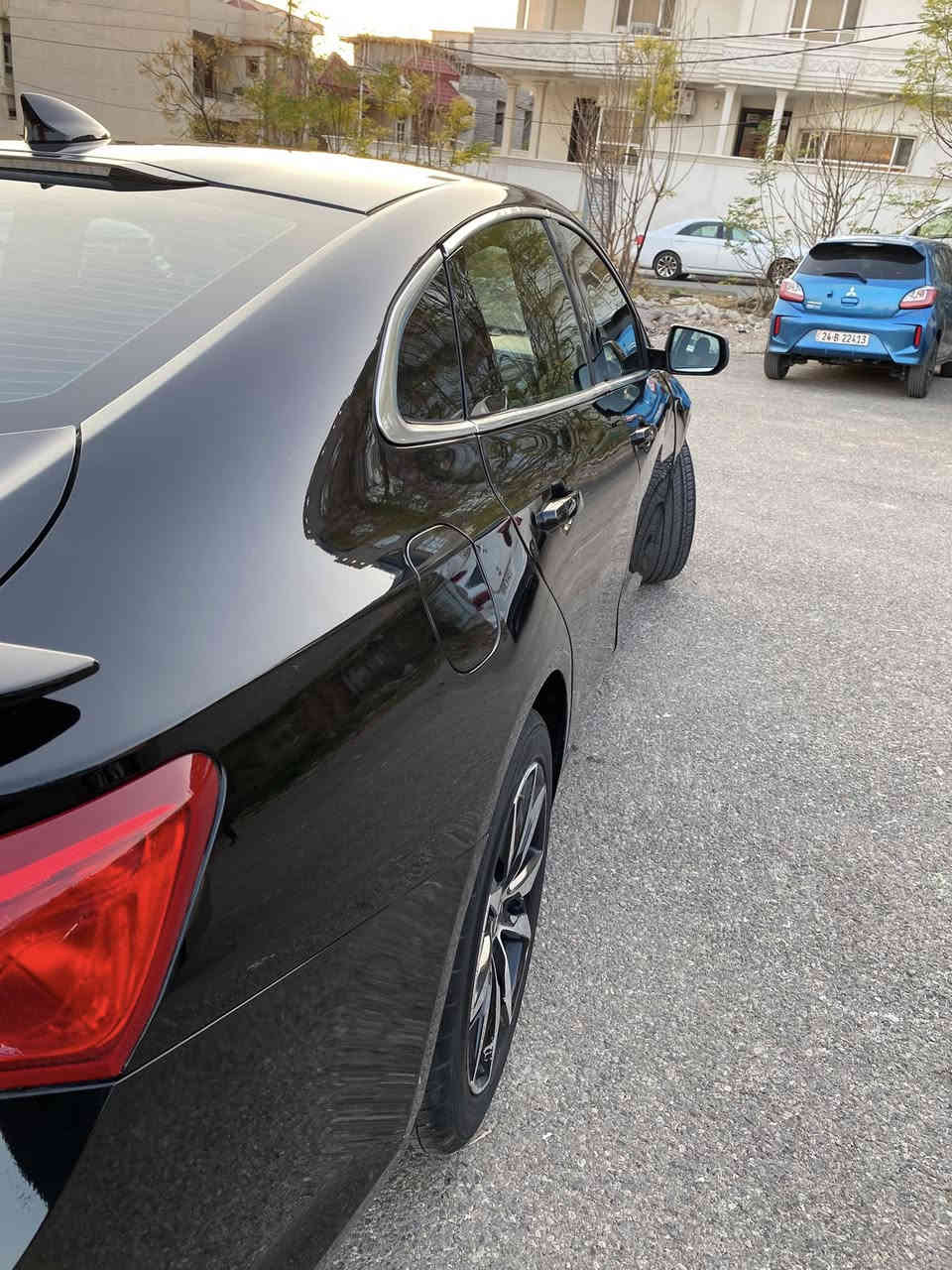 ماليبو 2023 RS سبورت ماشية ٥٤ مايل بها خمس قطع بدون دواخل سيارة حل نضيف مابها اي دينار مصرف ارباك سترن برداد سيستم راجعه شركة رادار بريك بصمة شغال السعر ١٠٨ مجال 
مكان السيارة دهوك 
*********** موبايل
