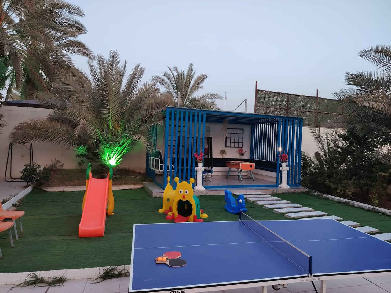 إليك صياغة إعلانية جذابة يمكنك نشرها على مواقع التواصل:

🌴 منتجع اليوناني السياحي 🌴
📍 الموقع: صلاح الدين – قضاء بلد – شارع الطاحونة.

✨ استمتعوا بأجواء الراحة والاسترخاء مع العائلة والأصدقاء في مكان يجمع بين الهدوء والخصوصية.

📅 الحجز متوفر جميع أيام الأسبوع
✅ أجواء عائلية مميزة
✅ مكان مناسب للاسترخاء وقضاء أجمل الأوقات 

📞 للحجز والاستفسار، 
*********** واتساب اتصال 
*********** واتساب 

للعم المنتجع موثق بتطبيق اجرلي وكافة التطبيقات 

منتجع اليوناني السياحي... وجهتكم لقضاء أوقات لا تُنسى. 🌿🌊
