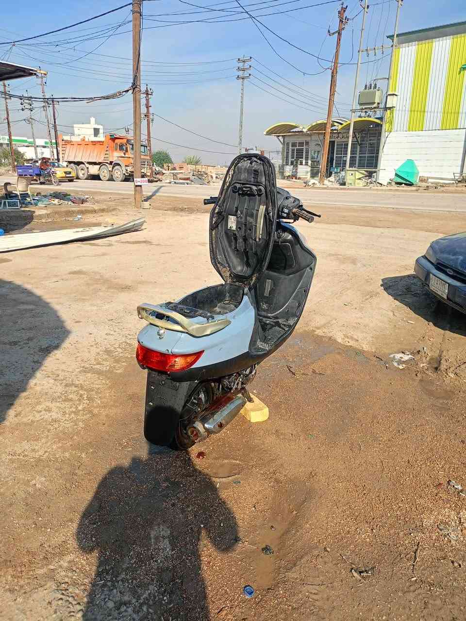 فراشه للبيع محركه اسبوع من صعته كله شغال مكاني نجف مشخاب *********** السعر 650
