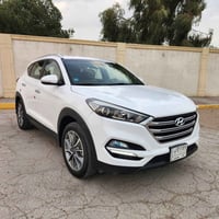 توسان 2018 خليجي  محرك ٢٠٠٠ دوش  قطعتين تبريد  حساسات خلفي  تحكمات ستي...