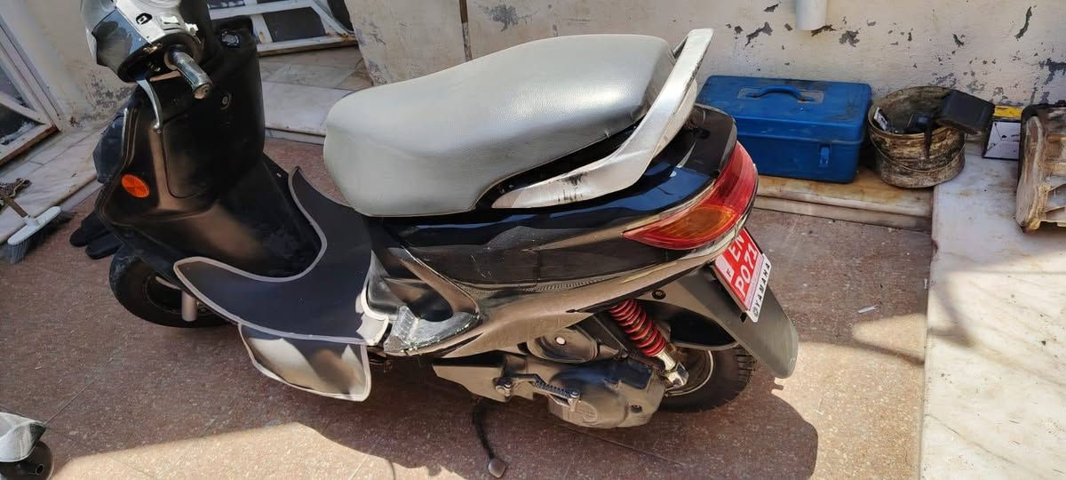 السلام عليكم
فراشه للبيع جاهزه سلف هندر كهربئيات عوزه فقط الكفر الأمامي مكسور دراجه نهضه ومعدل فول سعرها 275 وبيها مجال بسيط للاستفسار ***********
