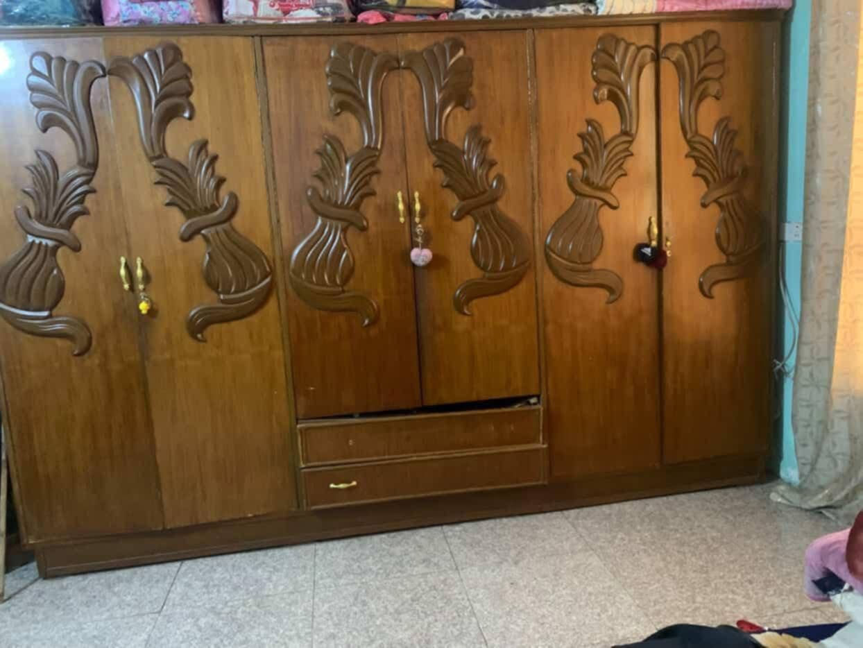 غرفه ام سته أبواب صاج عراقي السعر ٥٠٠ وبيها مجال للاستفسار خاص أو تساب ***********
