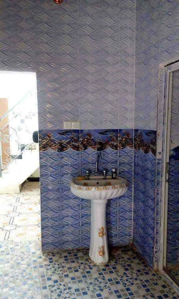 على المبادرة أو نقد
بيت للبيع طابو صرف مساحة ٢٠٠ متر طابق واحد كونكريت وطابوك البناء سنة البناء ٢٠١٦ بي غرفتين وصاله ومطبخ وصحيات داخلية وخارجية وكراج ودرج داخلي ودرج خارجي عنوانة نهاية الشموخ الثانية من جهة المهيدية قرب المدرسة الكرفانات سعر ١٧٥ مليون 
***********
