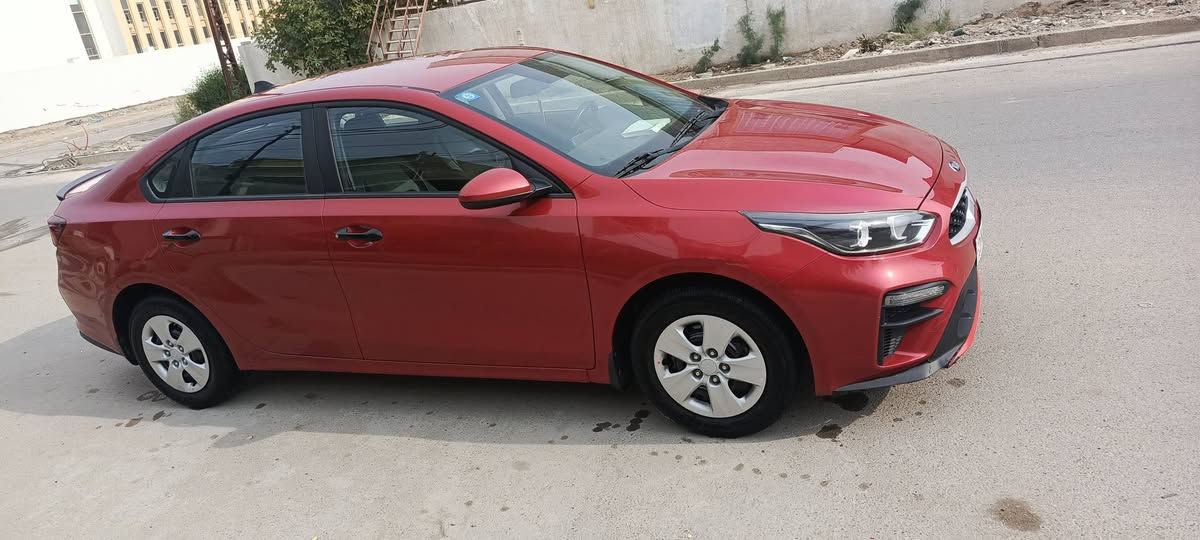 السلام عليكم .
كيا سيراتو 2019 خليجيه مكفوله 
ماشيه 96 الف كم السونار مرفق مع الصور 
محرك 1600 دووش 

مكان السياره بغداد .

السعر 148 ورقه .

***********/غير متواجد على الفيس .
