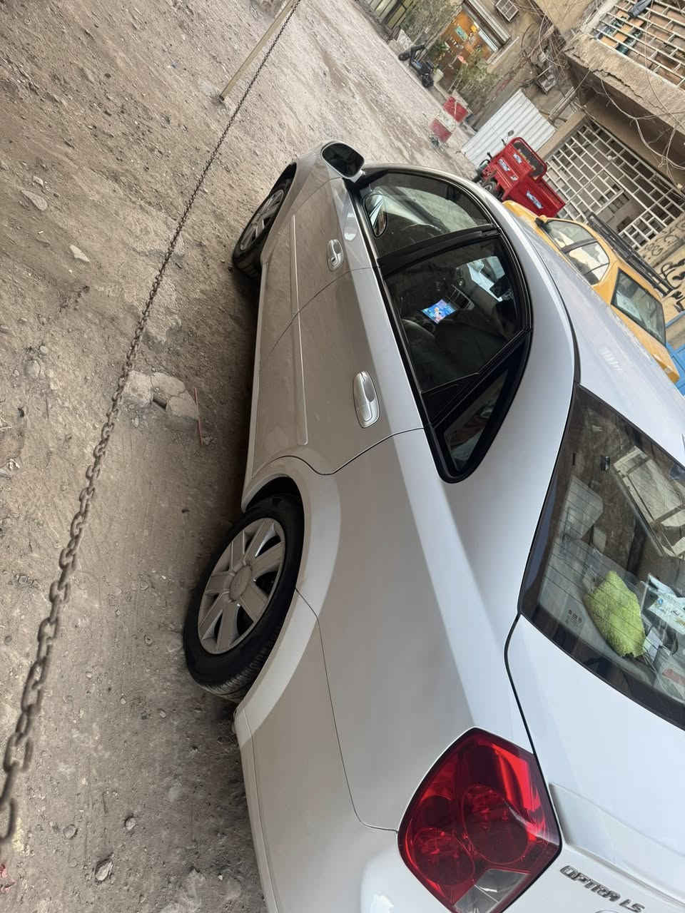 سلام عليكم سياره اوبترا 2013للبيع السياره جاهزه من كلشي السياره بيه قطعتين صبغ باب امامي سايق ونص باب خلفي جهت الصدر 
والباقي كله عله وضع الشركه السياره واير ما امبدل بيه ولا مفتوحه وضع شركه كتلوكاته كله بيه موجوده سبيره مال الشركه ما نازل الساره احله من الصور مكاني بغداد ***********
#السعر٩٢ورقه وبيه مجال حك الجيه
