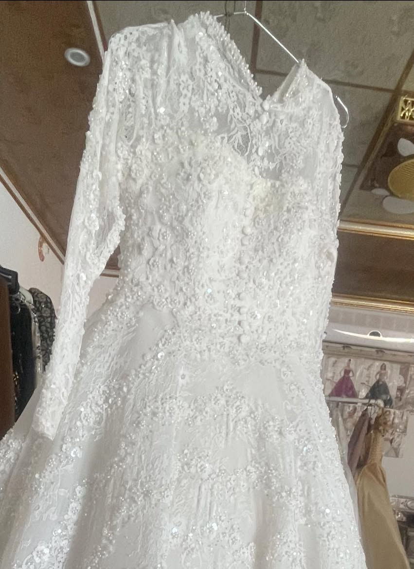 للبيع بسعر مناسب نضافه 99متوفر توصيل كافه المحافضات كله نضيف سحابات تعراضات ضهر


**إذا كنت صاحب هذا الإعلان وتريد حذفه لأي سبب، رجاءا أرسل رسالة إلى الدعم الفني**