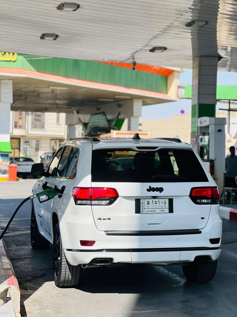 جيب موديل 2019  فول مواصفات فئة ال Sماشية 57الف سيارة جديدة مكفولة كفالة عامة صدر گير محرك حادثهة مرفق بل صور سرقة جاملغ امامي ودعامية خلفية مبدلات خليجي هن والبگلايتات بحيث السيارة صايرة خليجي  السعر 285 لل استفسار ‭٠٧٧١ ١٩١ ١١٣٦‬
