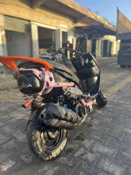 سلام عليكم 
ماكس عدله مال لعب للبيع 
مكينه ٥٥
كلجات رياضي 
شاصي وردي
دبل رياضي 
قطره مال دهن رياضي 
شلعه ومعدل فول 
صلنصه FM
السعر ٣٥٠ وبيها مجال 
مكاني محموديه حي الجزائر 
***********
