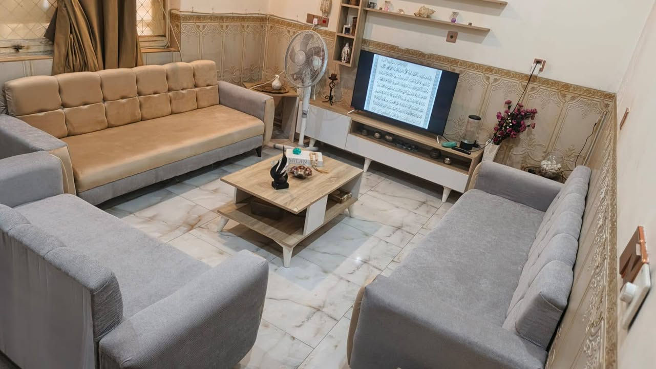 تخم قنفات 8 مقاعد اخو الجديد نظافة %100 شغل عراقي ثكيل تصميم تركي للبيع ***********
