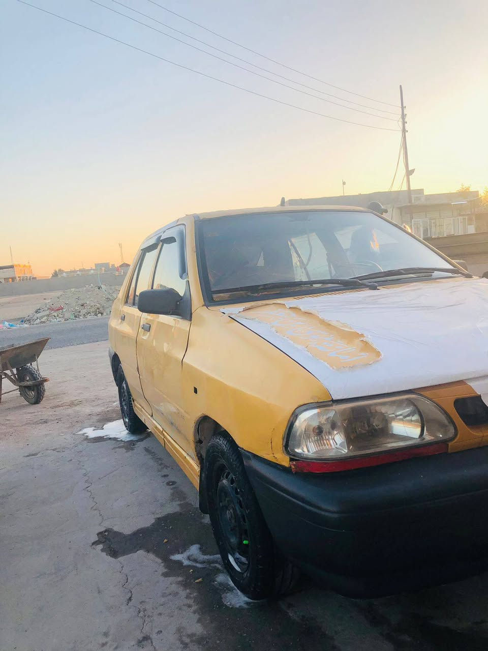 السلام عليكم سايبه مديل15 سنويه جديد 28 رقم. بصره ع الستلام طالع بس مفارغ روح ستلمه. مكينه وكير مازده تماتيك المكينه. بيه جبنه طاكه. افه تنقص بس قليل. سياره بسمي. تاخذ صافي مصفر هيئه وقرامات. مكانه البصره زبير. رقم*********** مراوس وبيع السعر 22وبيه مجال سياره شويه.  خياسات بيه. ولبدي شوف لعين.
