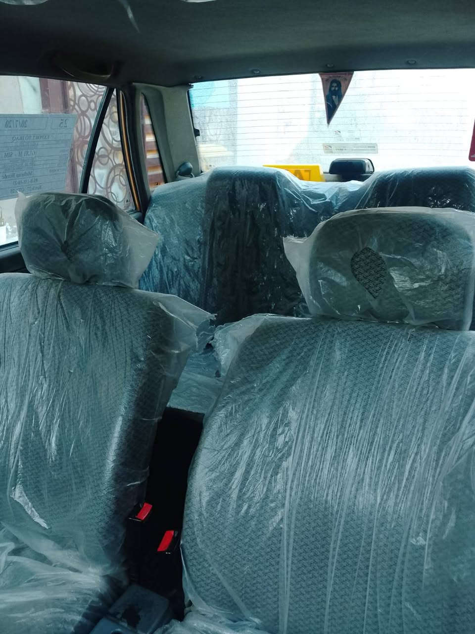 السلام عليكم سايبا لبيع موديل 2011 سياره  جديده مامعمره حته دواير بعدهن على شركه مكفوله من صبغ وتبديل مصفره هيئه او غرامه رقم انكليزي  تخم تاير او باتري جديد مكينه بل كارتونه بعده تبريد تدفئه شغاله سياره وضع شركه  سعر 39 ورقه او بيه مجال بصيط ***********
