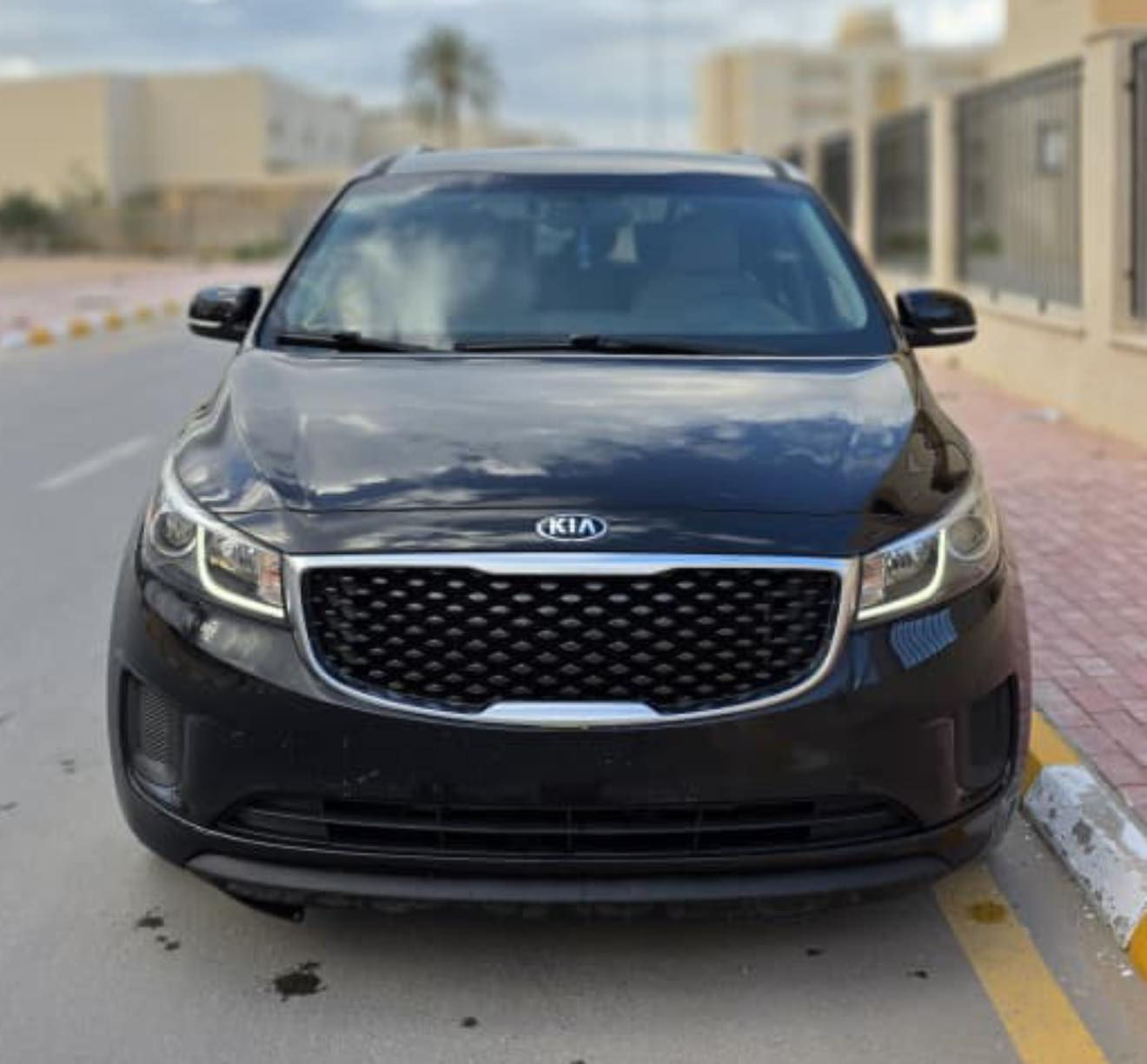 Kia Sedona 2017 🔥
سيارة لا قوة إلا بالله قمة في النظافة والحالة 👌
استيراد أمريكا 🇺🇸 وجاية سليمة بالكامل بدون أي حوادث أو أضرار.
🚗 سيارة عائلية فخمة ومريحة جدًا للسفر والخطوط
🏠 بحالة الدار استعمال نظيف جدًا
🔑 زوز مفاتيح أصلية
✨ المميزات والمواصفات:
🚪 بيبان جانبية كهربائية بالكامل
💡 مصابيح أمامية وخلفية LED إنارة قوية ومظهر عصري
❄️ مكيف قوي جدًا وتبريد ممتاز مع تحكم كامل في المكيف
🎥 كاميرا خلفية تساعد في الوقوف بسهولة
🎶 نظام صوتي ممتاز ونقي
🪑 مقاعد مريحة جدًا وواسعة للعائلة
📦 مساحة كبيرة جدًا للعائلة والسفر
🛞 ديسكو وعجلات ممتازة بحالة ممتازة
⚙️ سيارة عملية واقتصادية ومناسبة للمدينة والخطوط
💎 سيارة لا قوة إلا بالله نظيفة جدًا جدًا
💎 جاهزة للاستعمال مباشرة بدون أي مصاريف
💎 سيارة عائلية مريحة وفخمة بكل معنى الكلمة
📞 للاستفسار الاتصال على الرقم:
0916503761


**إذا كنت صاحب هذا الإعلان وتريد حذفه لأي سبب، رجاءا أرسل رسالة إلى الدعم الفني**