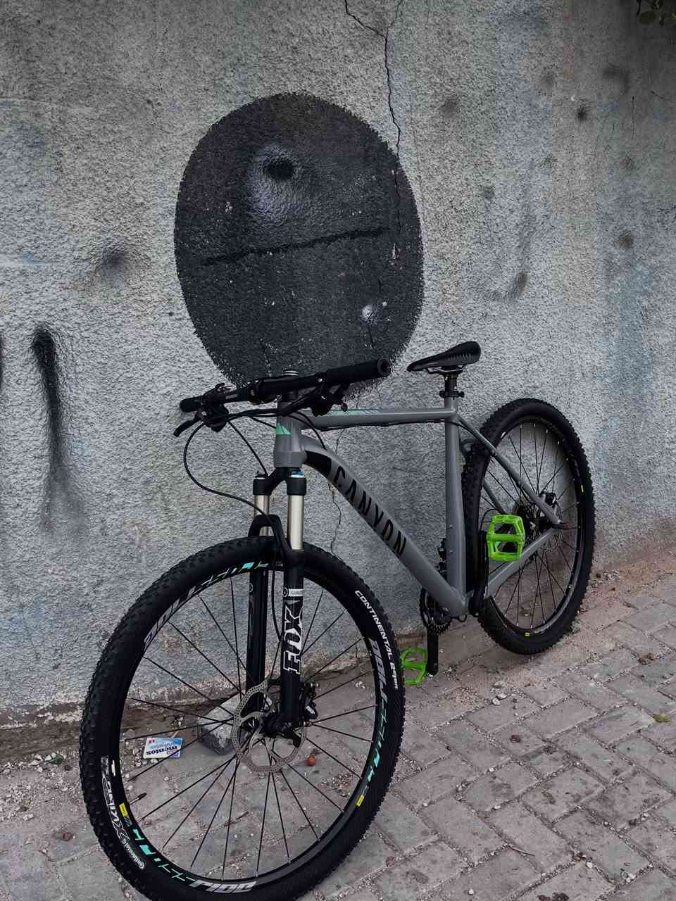 Canyon grand AL SLX
المنيوم بالكامل
بريكات:sram avid
كروب سيت:shimano deore xt
ويالة:mavic cross ride
تايرات: continental x king
دبل :fox 32 
للحجز والاستفسار دايركت


**إذا كنت صاحب هذا الإعلان وتريد حذفه لأي سبب، رجاءا أرسل رسالة إلى الدعم الفني**
