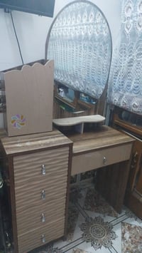ميز تواليت • جربايه • عدد ٢