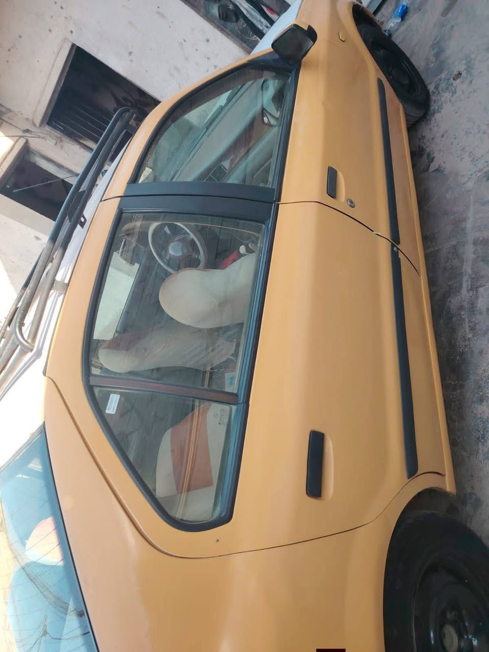 السلام عليكم 
سمند موديل 2012  مكينه كير فرنسي تبريد شغال 
حداديه سيارة جاهزه رقم نكليزي مكان مدينه الصدر
تصال مكلف بل نشر ***********
سعر ٣٤ بيها مجال
