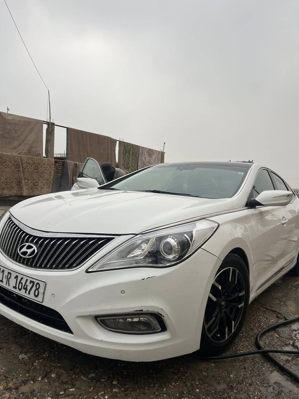 ازيرا موديل 2012
رقم بغداد 
✅ فول مواصفات
✅. VIp
✅رقم الماني دولي 
✅ بصمة تشغبل 
✅تخم تاير جديد
✅ويل كب 17
✅محرك ٦ سلندر خليجي 
✅فول 1/1 خليجي 
✅اللون ابيض صدفي 
✅تبريد قطعتين منفصل 
✅بانوراما 3حركات 
✅ستيرن شكل رياضي sport 
✅ ثلاجه 
✅تحكم ستيرن 4 جهات 
✅جلد قرميدي اصلي تطريز 
✅كشنات كهرباء السايق والصدر
✅ تخزين 2وضعية ميموري كشن 
✅تدفئة وتبريد كشنات امامي
✅منضومة ذنون عالي
✅حساس امامي خلفي
✅كشنات جلد لون ماروني
✅لد امامي خلفي ليزر
✅لايت زينون ناصي عالي متحرك
✅ايرباك عدد 8
✅نظام ABS بريك
✅ مانع انزلاق
✅نظام AUTO HOLD نزول منحدرات
✅بصمات عدد 3 مع الصندوق 
✅بردات جانبيه خلفيه بلادي
✅سماعات عدد 10 
✅بردات خلفية اصلي كهرباء 
✅ ضوء ابيض داخلي 
✅مري كهرباء شفط قلابة مع ضوء إشارة 
✅الماسحات حساس تعمل عند الأمطار
✅حداديه جديده 
السياره بيهه باب خلف السائق مبدل  نفس اللون 
والباقي كفاله 

🛑 السعر129 
المكان / ديوانية - حي الجامعه
***********
