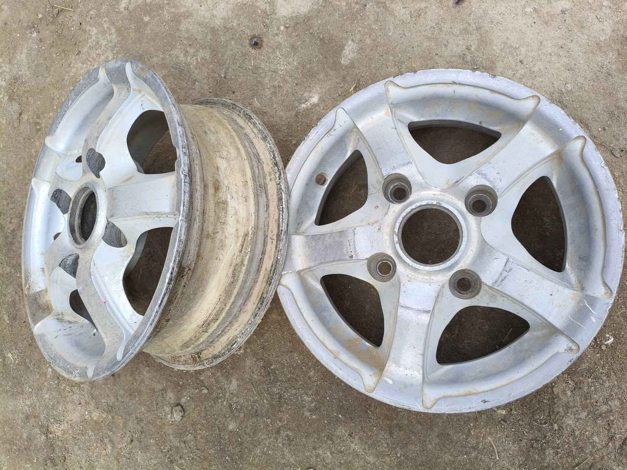 السلام عليكم ويل كب للبيع المكان شطره السعر 60 وبيهن مجال قليل ***********
