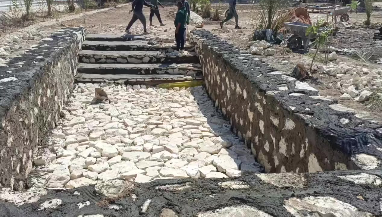 لبناء الحجر والاستفسار على هذا الرقم *************************
