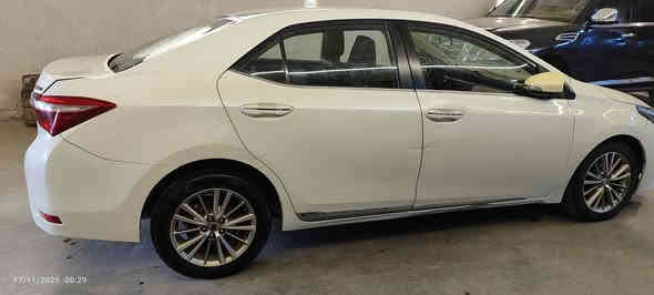 كورولا 2015 السعر 140 ورقة– شركة ساز  وارد خليجي
المحرك  المرغوب 2000 Gli
فتحة سقف
قفل وفتح ذكي   بصمة
مثبّت سرعة
مواصفات إضافية وحالة ممتازة 
االسيارة نظيفة  
السعر 140 ورقة
واتساب فقط 
***********
