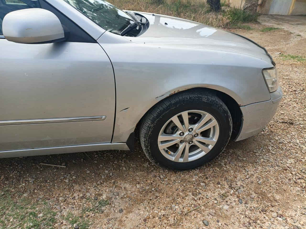 السلام عليكم سوناتا 2009 وارد امريكي حادثها جاملغ خلفي رقم صلاح الدين مميز كير ومحرك مكفولات دوشمه جديده صدر جديد تبريد شغال تحكمات استيرن وفتحه بل سقف السياره بها جراد الجنطه ولبنيد كلشي موضح بل صور السعر 88وبيها مجال قليل العنوان بغداد اليوسفيه *********** بيه وتساب
