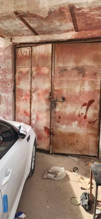 محل للايجار • بصف جكن هاوس • واجهة ٢٫٥م