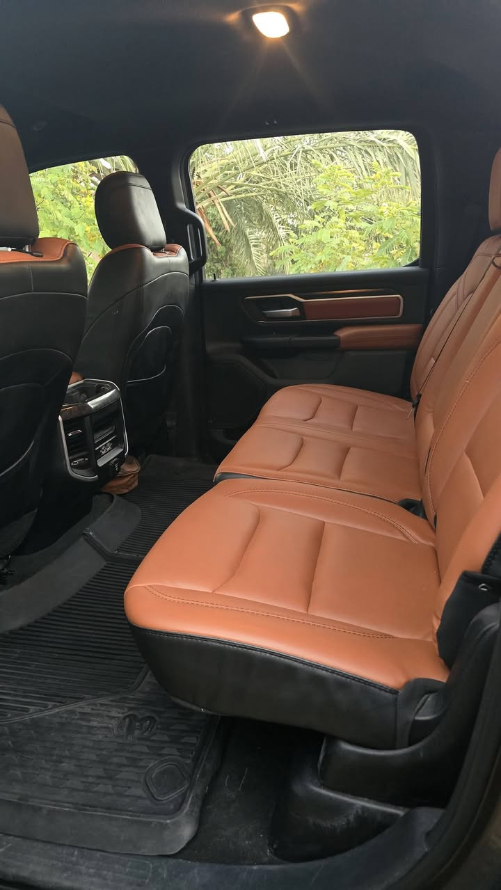 السلام عليكم رام بك هورن موديل ٢٢رقم اربيل حادثه جاملغ وبنيد باب طويل بدي قصير المرغوب السياره ماشيه ٤٠ مكان السياره بالبصره قظاء المدينه اللون نفطي السعر ٢٧٥وبيه مجال للشراي سياره خير من الله احلى من الصور رقمي ***********
