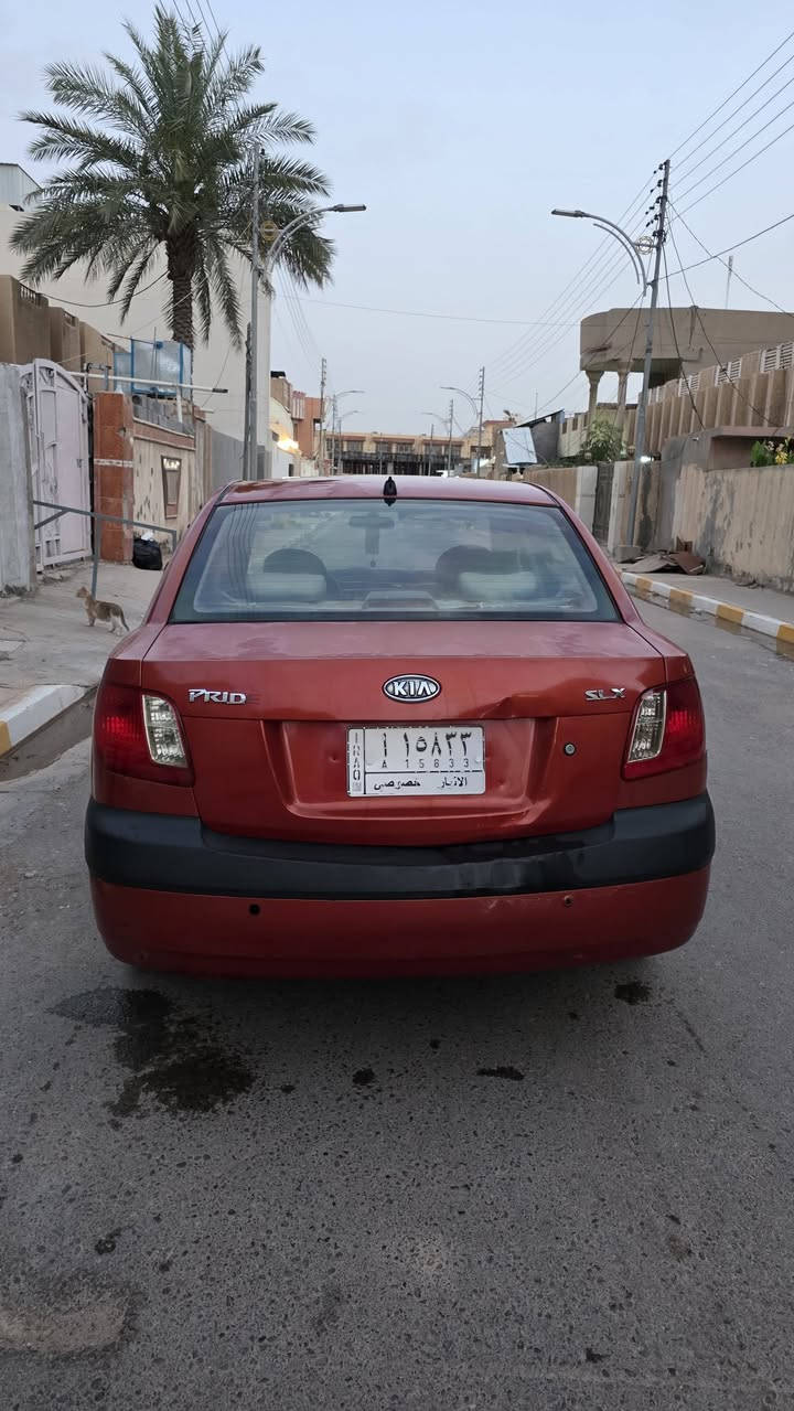 السلام عليكم كيا برايد ٢٠٠٧ بيه صبغ البنيد والهلالات سنويه ٢٠٢٨ سعره ٧٠ العنوان الانبار فلوجة ***********
