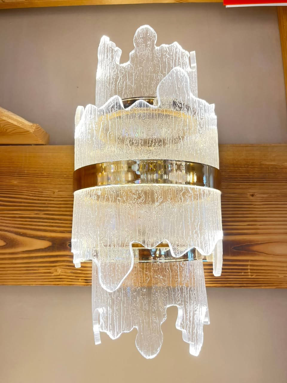 معرض كرستال للانارة والتحفيات 
💎💎💎
#جديد
🔔 براكيتات جداري مودرن وكلاسيك 
انارة مصباح و LED
#براكيتات #ثريات #انارة_خارجية #ساعات #تحفيات #ورد #اشجار 
📫للاستفسار مراسلة الصفحة 
🚕 توصيل كافة محافظات العراق
العنوان صلاح الدين / قضاء الدور 
قرب فلكة الدور


**إذا كنت صاحب هذا الإعلان وتريد حذفه لأي سبب، رجاءا أرسل رسالة إلى الدعم الفني**