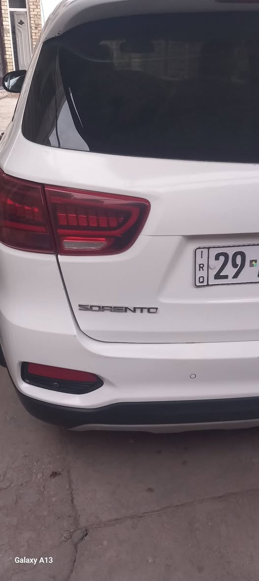 السلام عليكم للبيع سياره سورنتو خليجي موديل ٢٠١٩ سبعه راكب ٦سلندر فول موصفات عدا البنوراما كير محرك مكفولات اخوان السياره بيه تجيه ومصبوغه عام السعر ١٧٢ وبيهه مجال قليل حك الجيه السياره كامله من كل النواحي وحلى من الصور ***********
