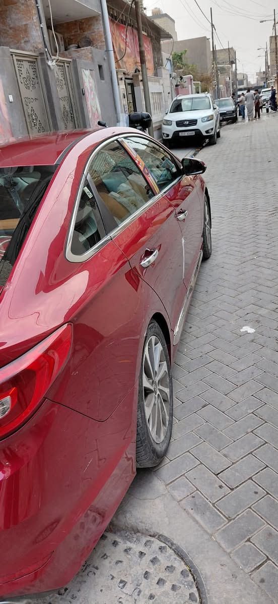 السلام عليكم 
عندي سوناتا ٢٠١٥  للبيع رقم بغداد 
***********

حادث جاملغ ايسر وصبغ صفحة اليسار
