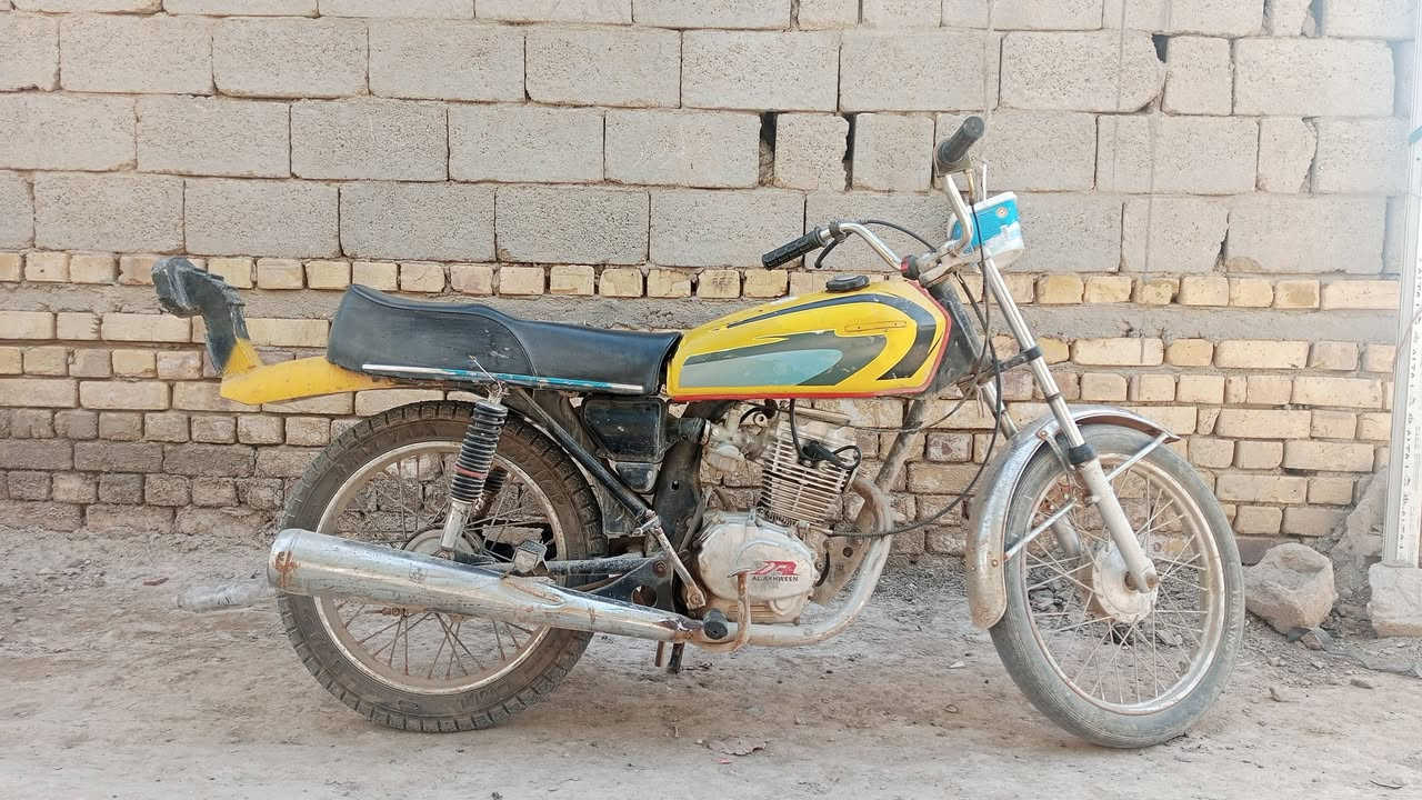 سلام عليكم دراجه كلك كلك دراجه خير من الله  *********** السعر 350 وبيه مجال
