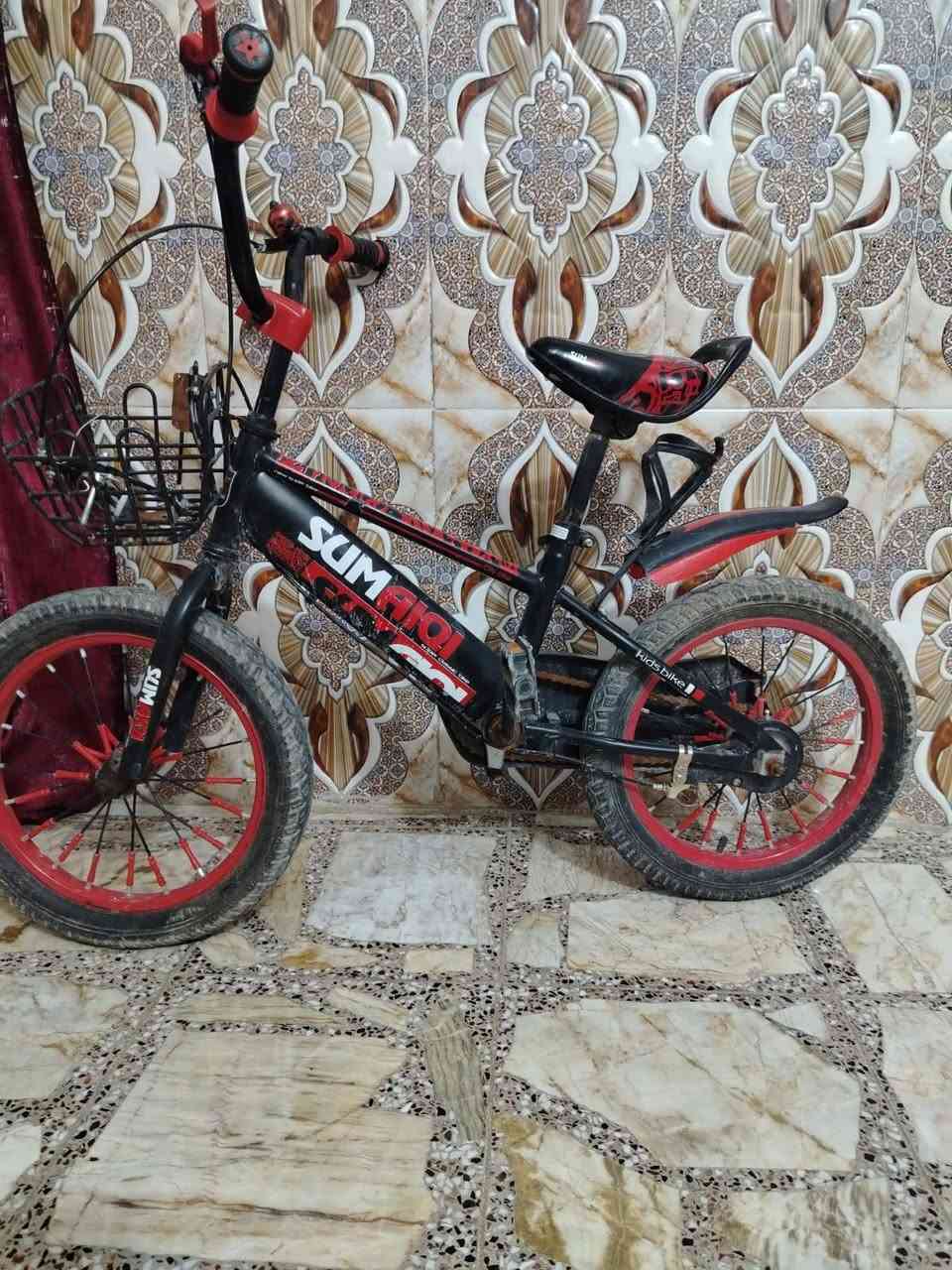 بايسكل للبيع نصيف وجديد سعره ٤٠ وبي مجال


**إذا كنت صاحب هذا الإعلان وتريد حذفه لأي سبب، رجاءا أرسل رسالة إلى الدعم الفني**