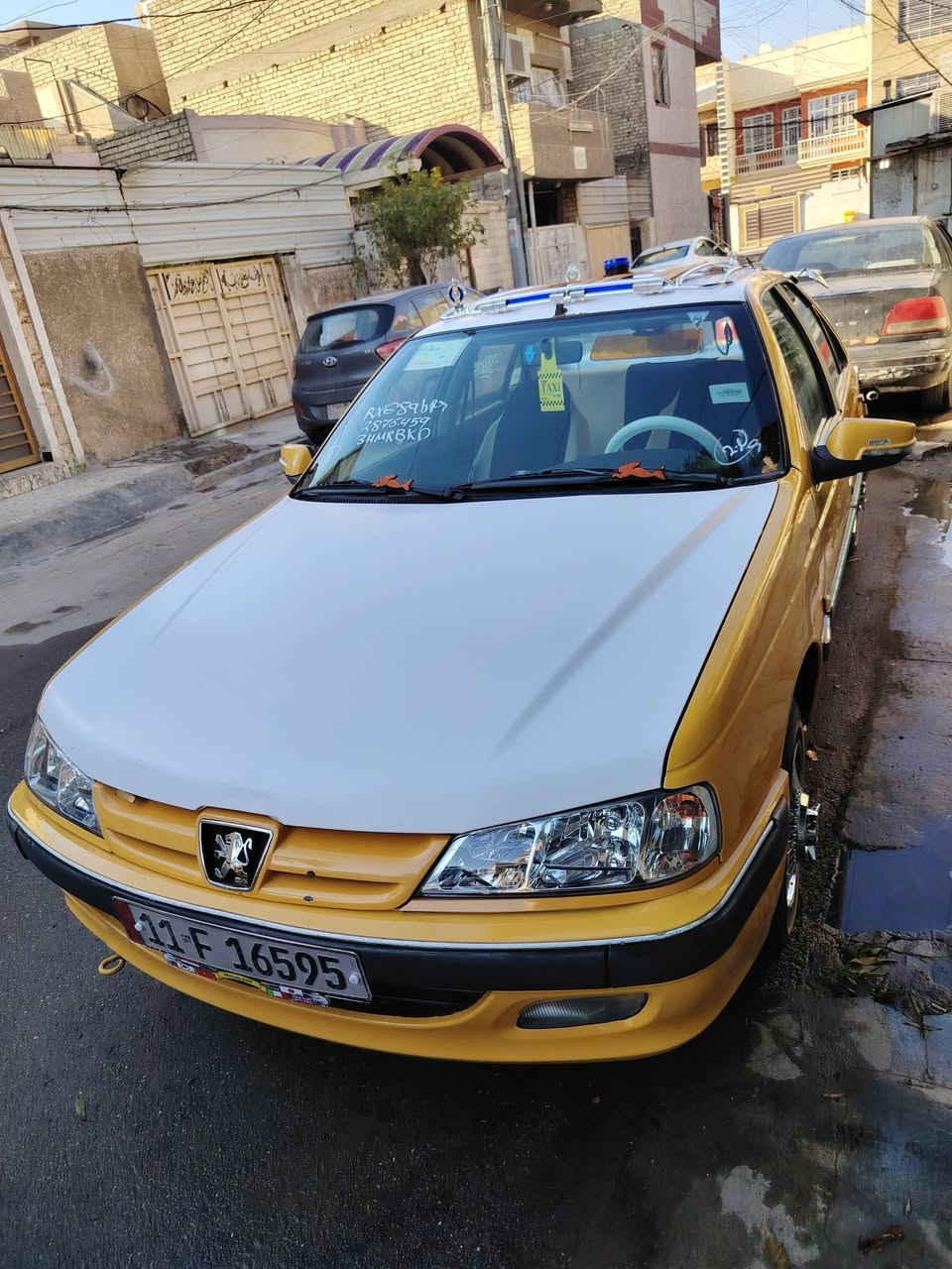 سلام عليكم بيجو بارص موديل 2015 سياره جاهزه واحلوه تبريد شغال ومجبمبزه ومرتبه وبها شاشه وتخم تاير مكينه كير حداديه عوزه بس بور برن كايم سياره بسمي رقم بغداد بدون حادث قوي بدون صبغ بس جاملغ خلفي بارد ***********
