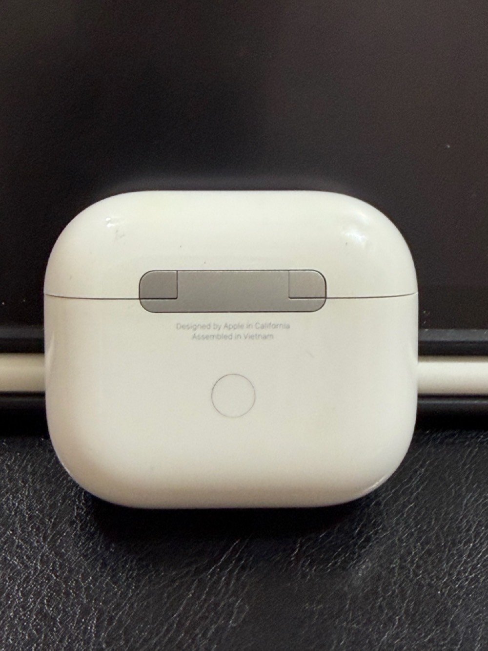 سماعات ابل ايربود AirPods (3rd Generation) اصدار ٢٠٢١ ،مستخدمة و متوافقة مع اجهزة 

سلسلة iPhone 14 (العادي، Plus، Pro، Pro Max)
سلسلة iPhone 13 (العادي، mini، Pro، Pro Max)
سلسلة iPhone 12 (العادي، mini، Pro، Pro Max)
سلسلة iPhone 11 (العادي، Pro، Pro Max)
سلسلة iPhone X (تشمل: X, XS, XS Max, XR)