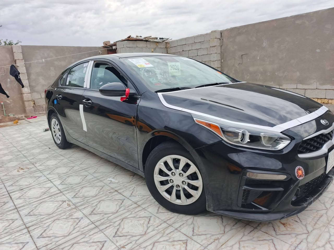 كيه فورتي موديل 2020 رقم مثنى باقيله 8 اشهر وصير حره  معوقين وكاله عامه ثاني يوم وارد امريكي ضربته  موضحه بل صور جاملغ مبدل  فقط والباقي كفاله عامه بدون اي ارباك ضارب مكينه 2000 دوش مكينه وكير وحداديه وتبريد وتخم تايرات كله مكفول سياره جاهزه مال جناي بمعنه الكلمه مواصفات تحكم ستيرن شاره بل مرايه دسك خلفي وأمامي مكان سياره ناصريه سعر 113 بيه مجال قليل رقم الهاتف ***********
