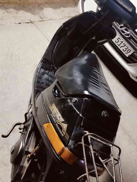 السلام عليكم دراجة ياباني للبيع
حلوة ونضيفة تحريكة معدل شرط شاصي شرط تجي تشوفو اذا مو مثل النضافة البصور تاخذو وتمشي
كهربأيات مايشتغلن بس البكلايت يشتغل
ناقصو سايق ابن حلال يستر علي😅 
مكاني ايسر حي الشيماء 
السعر160بي مجال شراي اتصل وتدلل
*********** واتساب
