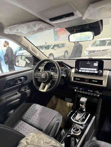 گاز اوتوماتيك فئه Gls بسعر 29,900$$$فقط💰💰
ميتسوبيشي ال ٢٠٠ - Mitsubishi L200

- موديل 2025

- العداد 0km

- محرك ديزل 2.4L توربو

- ناقل حركه اوتوماتيك 

- دفع رباعي

- شاشه لمس وكامره خلفيه

- تبريد لمس

- شاحن موبايل وايرلس 

- اضاءات زينون وليد نهاري 

- حساس امامي خلفي

- كراسي مخمل يدوي 

............

- للمعلومات زياره موقعنا :

- الرقيم - اربيل / شارع 100 المعارض / بجانب محطه بانزين هوگر مقابل هفته بازار) 

- او الاتصال على:

*********** 📞 

*********** 📞
