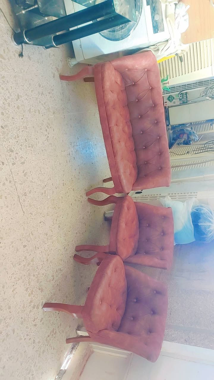 السلام عليكم ورحمة الله وبركاته من رخصة الأدمن المحترم أغراض للبيع كل حاجه وسعرها بعقوبه المركز وتساب ومن الله التوفيق للجميع ***********
