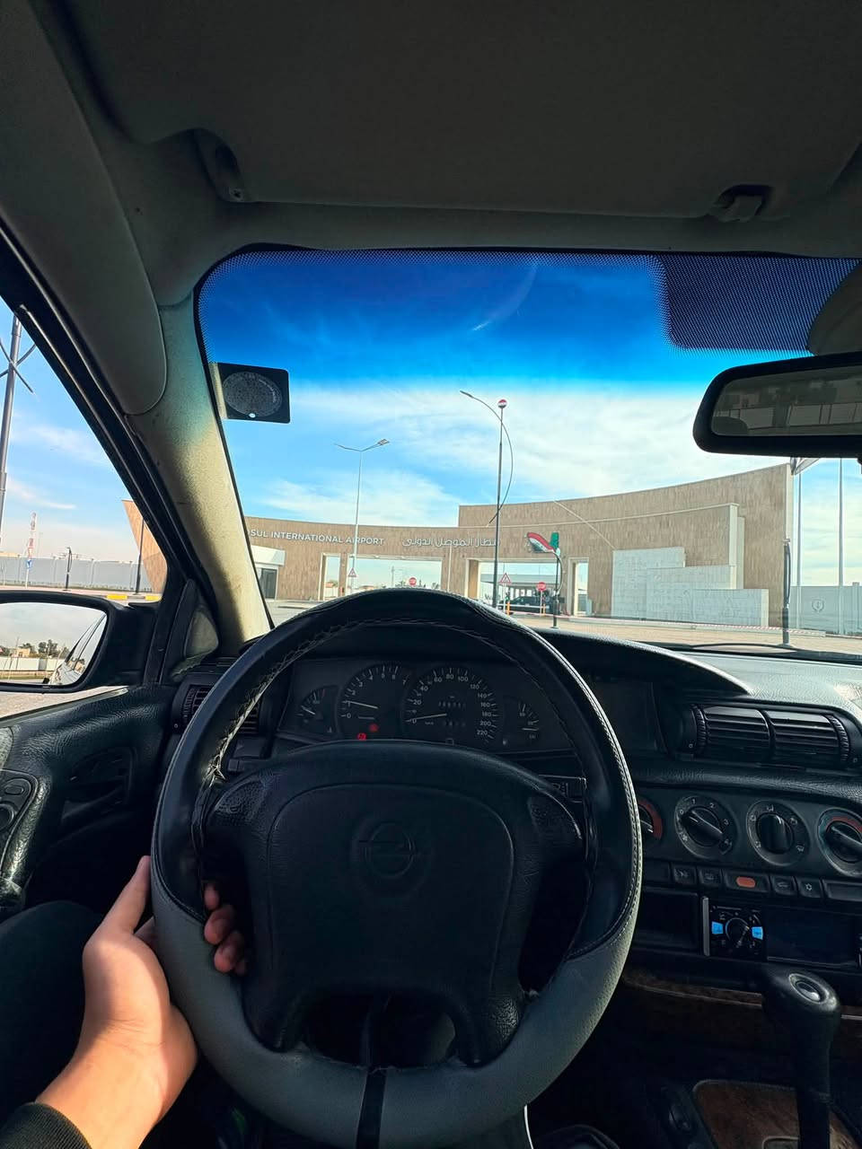 اوميكا موديل 94 محرك كير بطة vvt 2500 صبغ جمالية سيارة بس ينرادلها تبريد سعر 40 وبيها مجال واتساب. ***********
