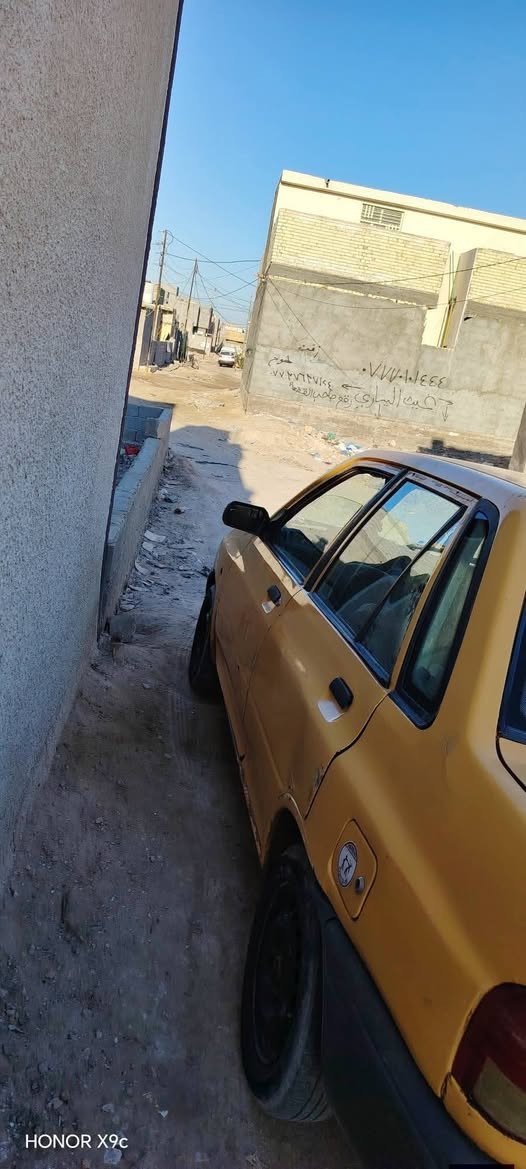 سلام عليكم
سايبه موديل 2011  
سياره حلوهه مال جنايهه بس الكشر شويهه يرادلهه ترتيب 
مكاني بصره الزبير 
السعر 10 وبيها مجال للشراي 
رقمي : ‏‪***********‬‏
