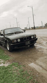 سڵاوی خوای گەورەتان لی بی ئەمBMWمان هەیە بۆفرۆشتن ماشەڵا شتی پاکە سەیارەی دەس خۆمەهی ماعرەز نیەسەیارەکە525کەپسەدجی تاڵە چوار جام کارە بایە سڵایتە گیڕ عادیە مودیل1990هەر کەسی موشتەریە یان نامەبنیری یان تەلەفون بکات ***********لەسەر ئیزنت ئەد مینی گوڵ
