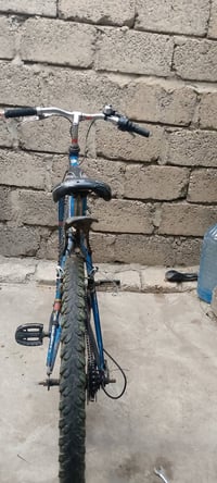 حجم 26السعر 50الف لتواصل07503049313