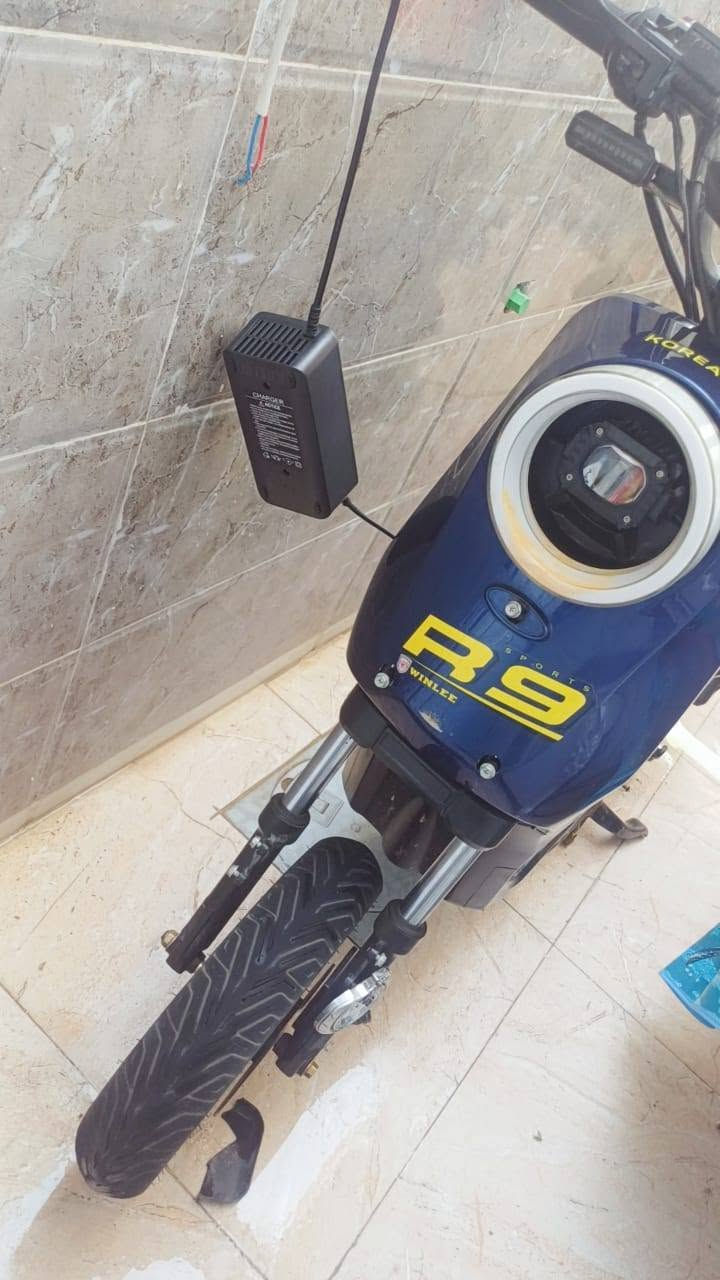 السلام عليكم دراجه ار ٩ R9 للبيع موديل ٢٠٢٥ نضيفه بطاريات بحيلهن شرط شحنتهن تفتر ٤٥ كيلو وأكثر مكاني قبله سعر ٤٥٠ 
***********
