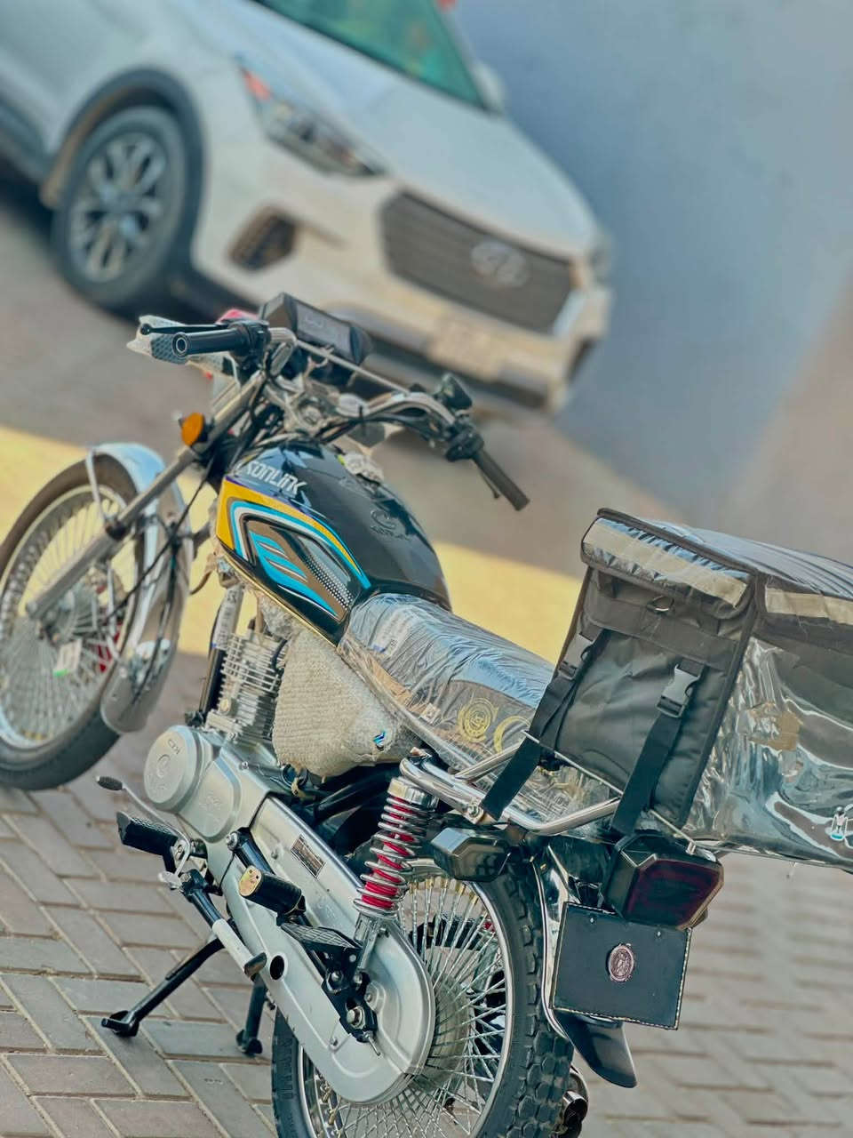 للبيع تايكر موديل 2025 كله بلادي ماشي شي قليل نضافه كدام العين مابي اي نقص كله كامل مكاني تكريت البوعجيل للتواصل على الرقم *********** مفتوح خط وموجود بي واتساب كذالك متواجد ماسنجر للاستفسار او السعر خاص
